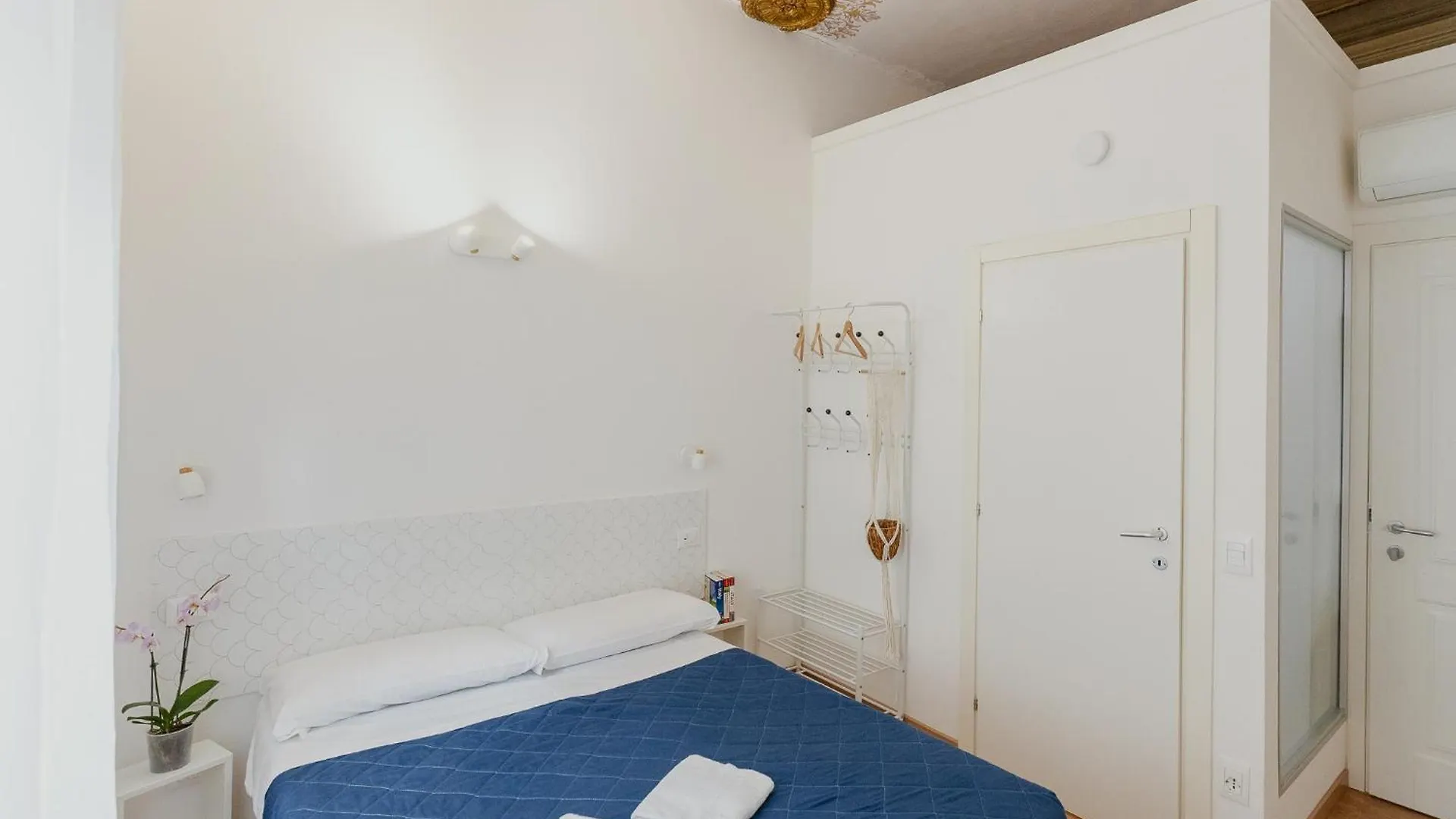 Florence Rooms